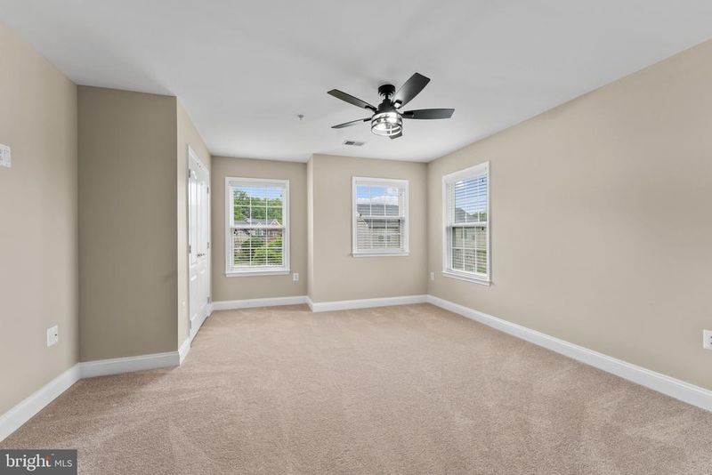 334 Radiant Ct, Upper Marlboro, MD 20774