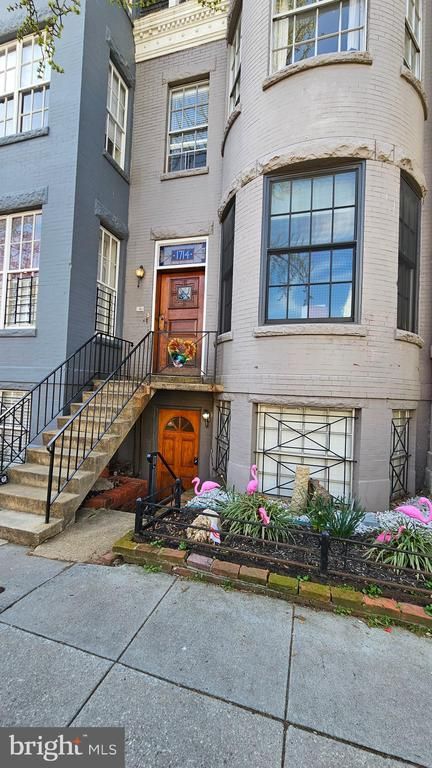 1714 Corcoran St NW #1, Washington, DC 20009