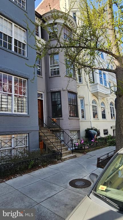 1714 Corcoran St NW #1, Washington, DC 20009