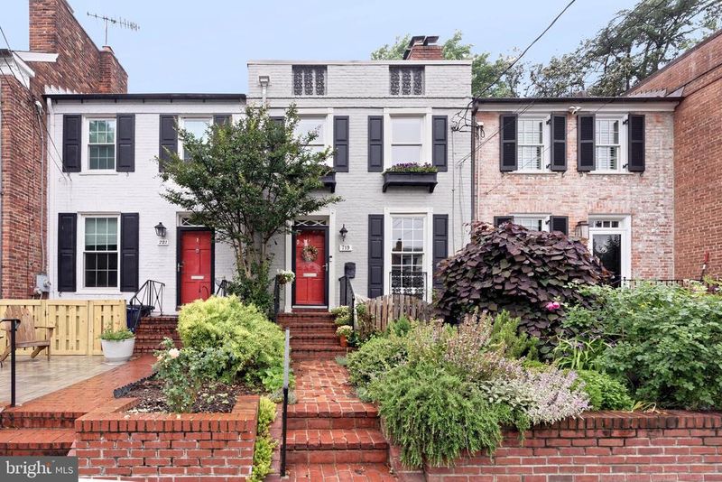 719 S Royal St, Alexandria, VA 22314