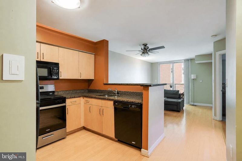 1000 New Jersey Ave SE #304, Washington, DC 20003