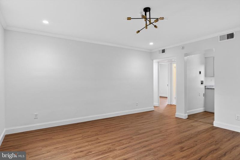 3053 Patrick Henry Dr #202, Falls Church, VA 22044