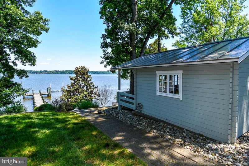 7808 Southdown Rd, Alexandria, VA 22308