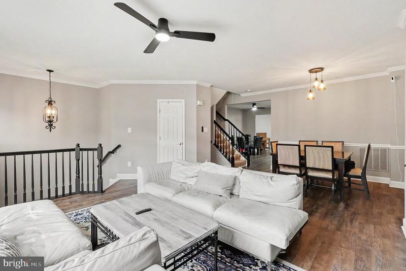 5728 Governors Pond Cir, Alexandria, VA 22310