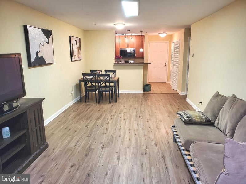3176 Summit Square Dr #4-A3, Oakton, VA 22124