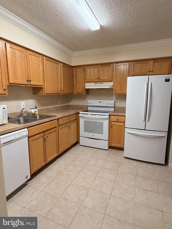9200 Edwards Way #209, Hyattsville, MD 20783