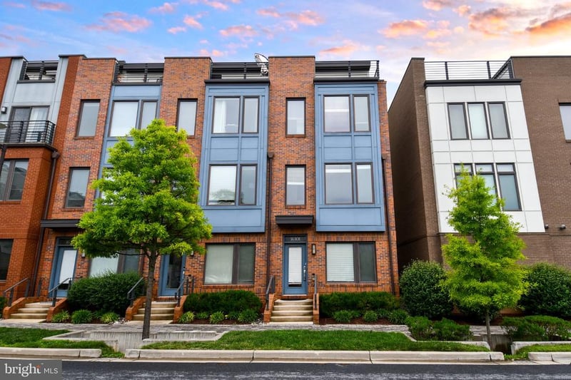 16301 Columbus Ave, Rockville, MD 20855