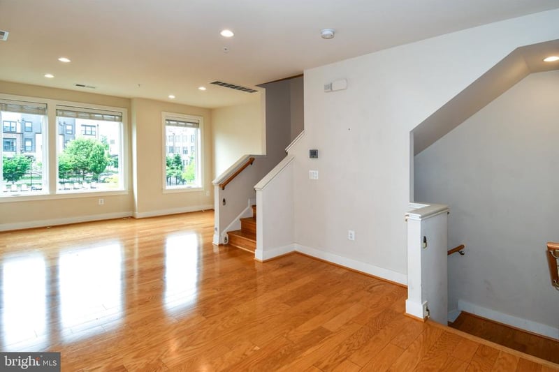 16301 Columbus Ave, Rockville, MD 20855