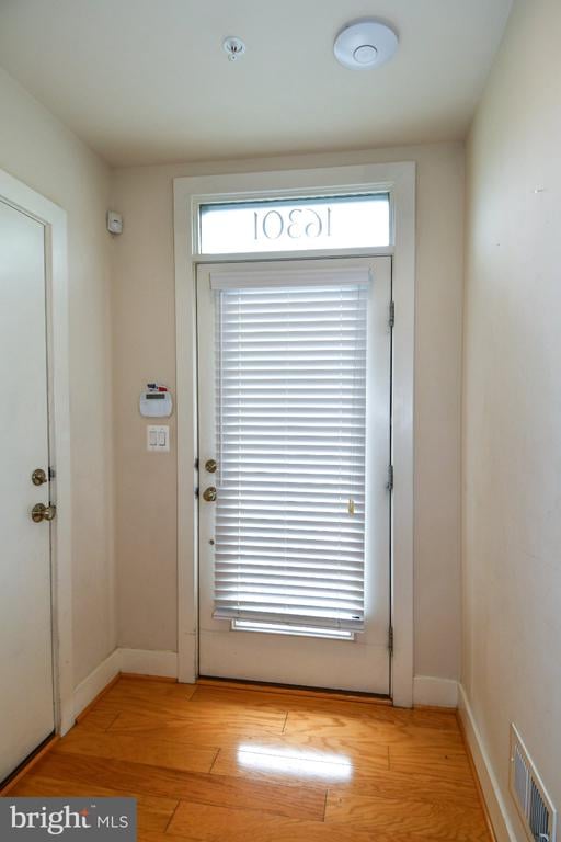 16301 Columbus Ave, Rockville, MD 20855