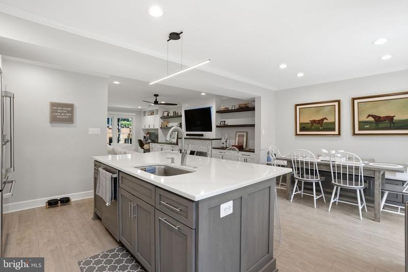 2528 S Walter Reed Dr #5, Arlington, VA 22206