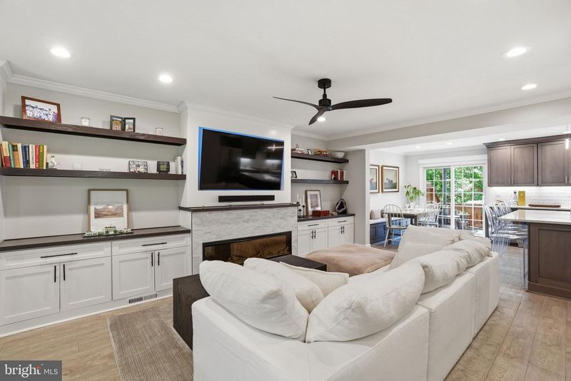 2528 S Walter Reed Dr #5, Arlington, VA 22206