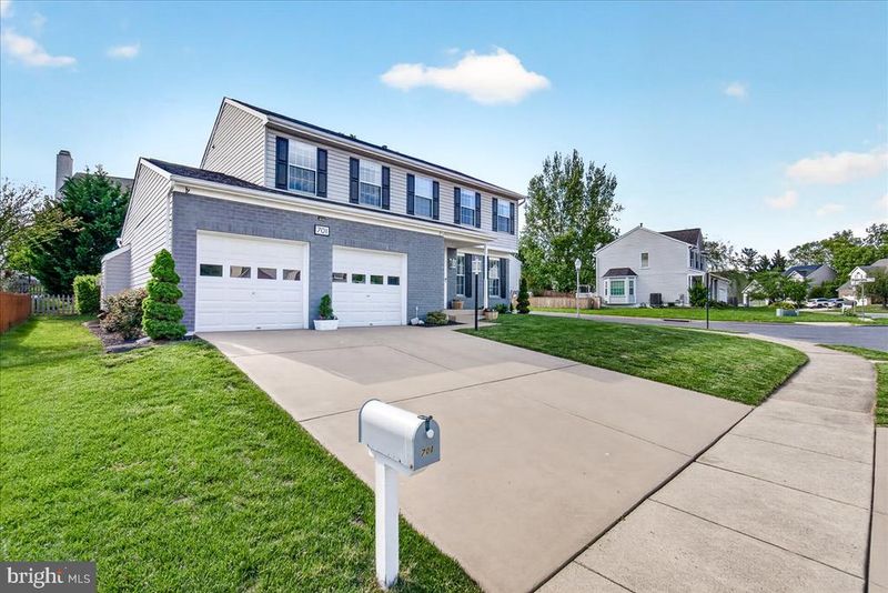 701 Angelwing Ln, Frederick, MD 21703