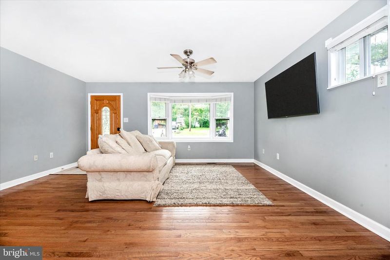825 2nd Ave, Brunswick, MD 21716