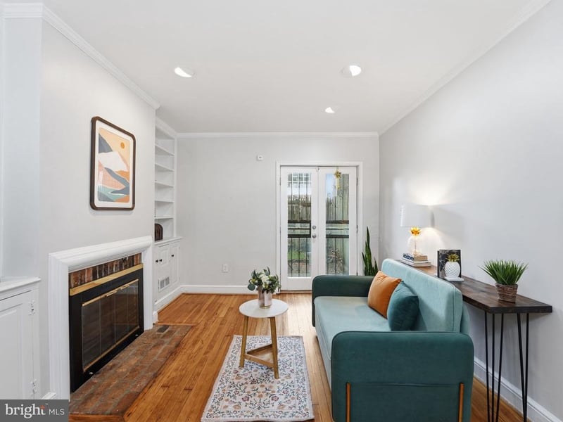 6 Snows Ct NW, Washington, DC 20037
