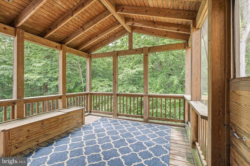 37 Ontell Ct, Stafford, VA 22554