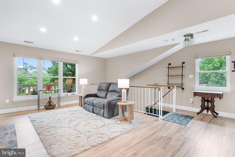 18242 Rolling Meadow Way #32, Olney, MD 20832