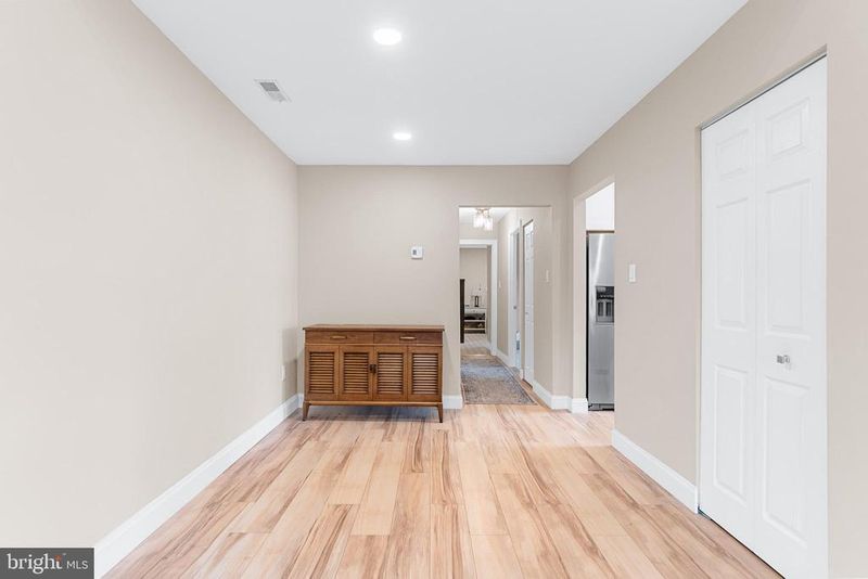 18242 Rolling Meadow Way #32, Olney, MD 20832