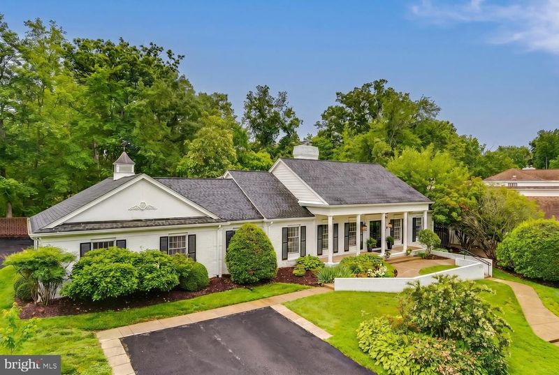 3602 South Pl #2, Alexandria, VA 22309