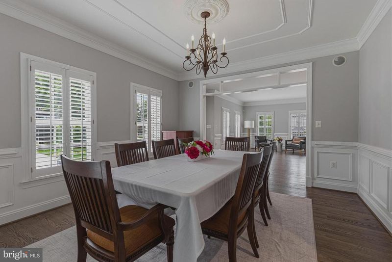 700 Park St SE, Vienna, VA 22180