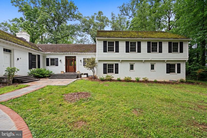 6613 Bradley Blvd, Bethesda, MD 20817