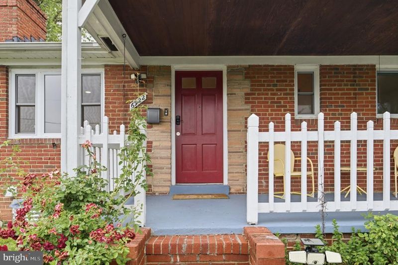 6922 Emerson St, Hyattsville, MD 20784