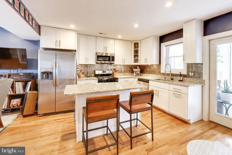 830 Delafield St NE, Washington, DC 20017