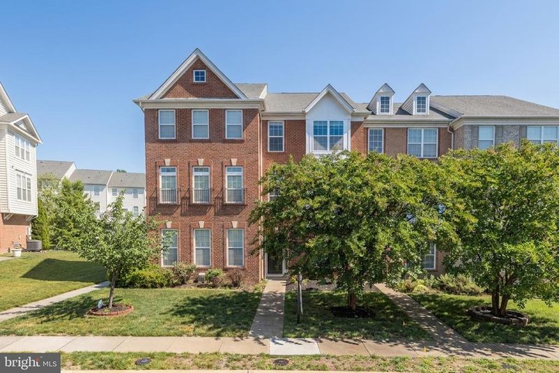 43202 Whelplehill Ter, Ashburn, VA 20148