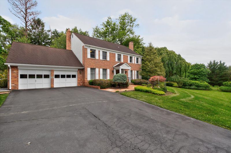 13600 Valley Dr, Rockville, MD 20850