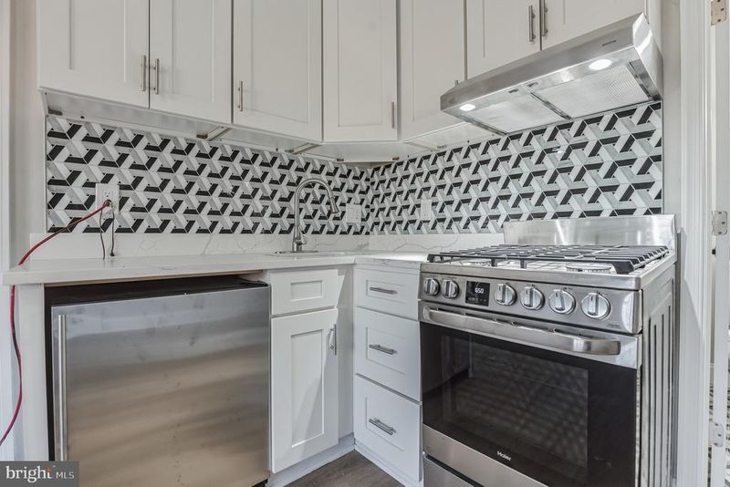 1010 P St NW #B, Washington, DC 20001