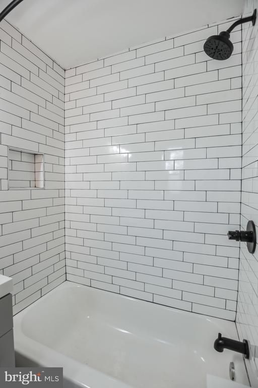 1010 P St NW #B, Washington, DC 20001
