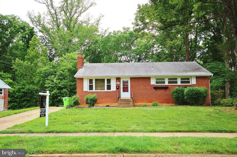 5504 Inverchapel Rd, Springfield, VA 22151