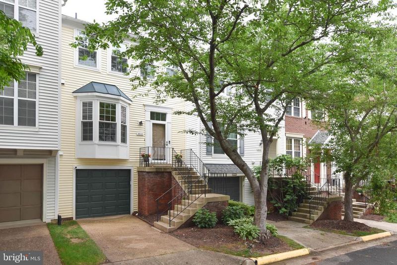 5843 Wye Oak Commons Ct #39, Burke, VA 22015