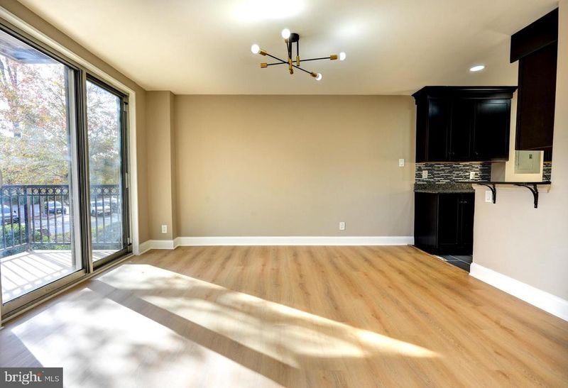 1900 Lyttonsville Rd #211, Silver Spring, MD 20910