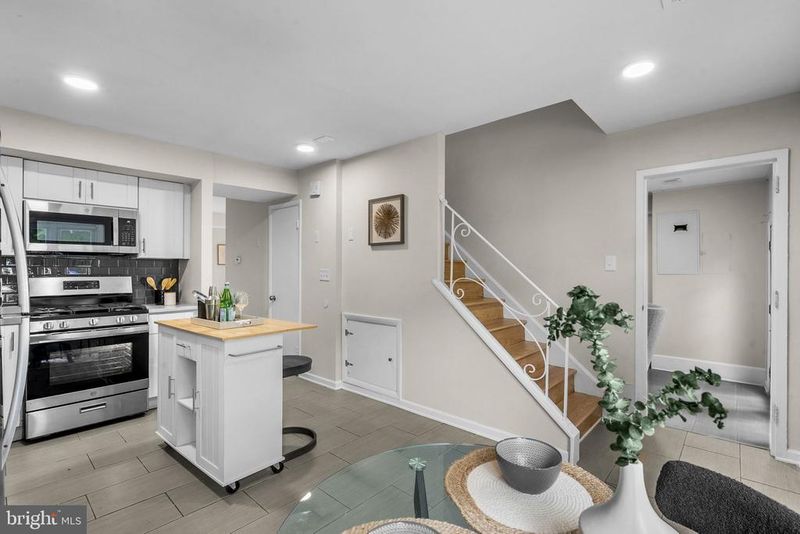 7608 Lotus Ct, Laurel, MD 20707