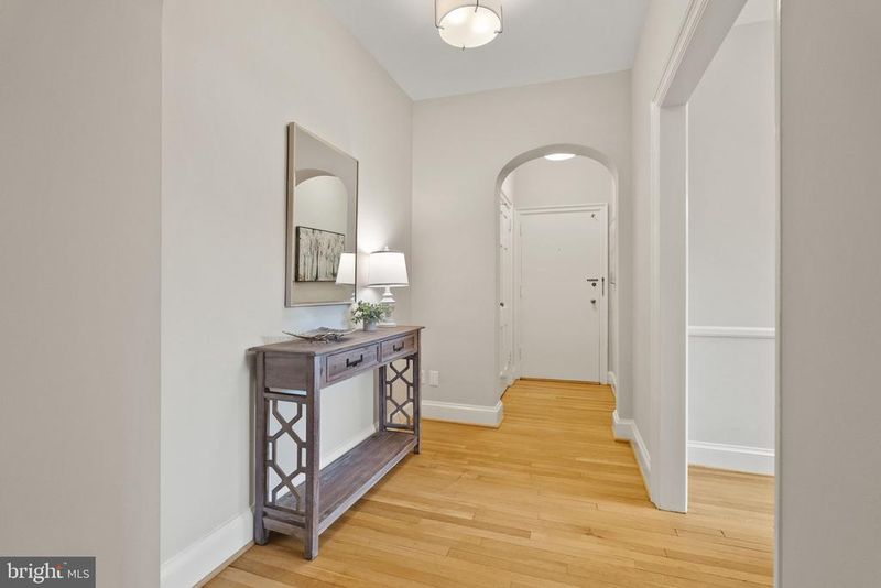 3930 Connecticut Ave NW #205-H, Washington, DC 20008