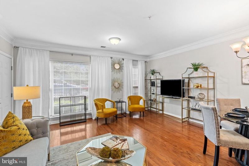 15324 Kensington Park Dr, Woodbridge, VA 22191