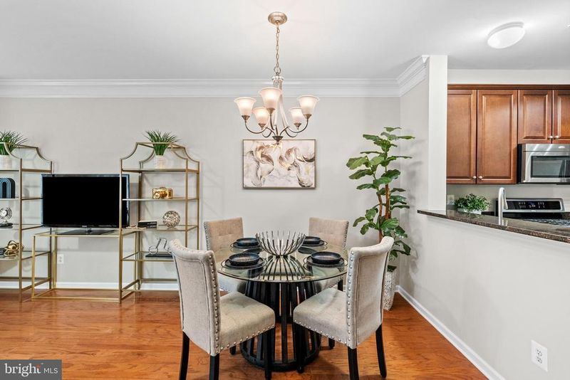 15324 Kensington Park Dr, Woodbridge, VA 22191