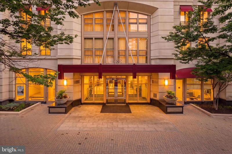 888 Quincy St #510, Arlington, VA 22203