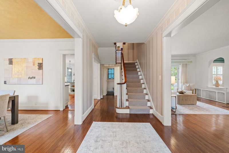 6108 Vernon Ter, Alexandria, VA 22307