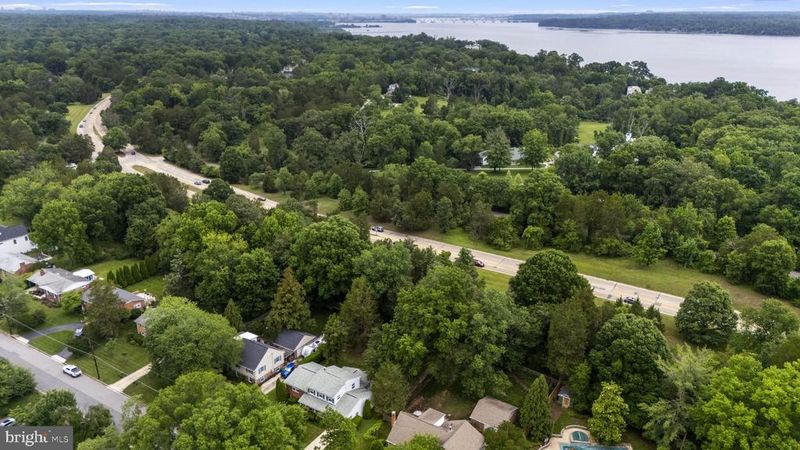 8319 W Boulevard Dr, Alexandria, VA 22308