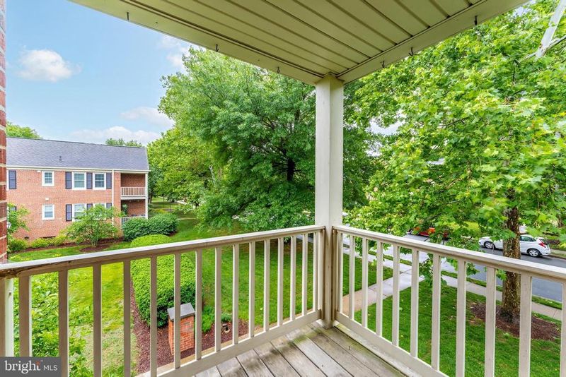 6718 W Wakefield Dr #B2, Alexandria, VA 22307
