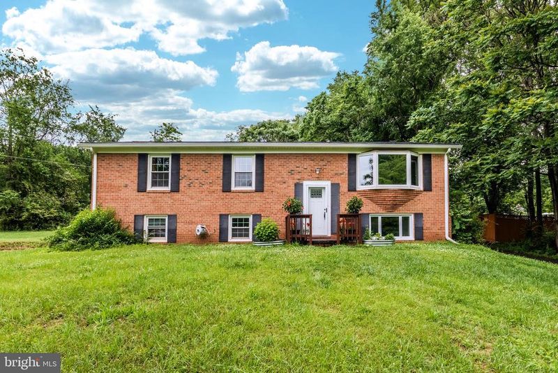 39636 Mossridge Rd, Aldie, VA 20105