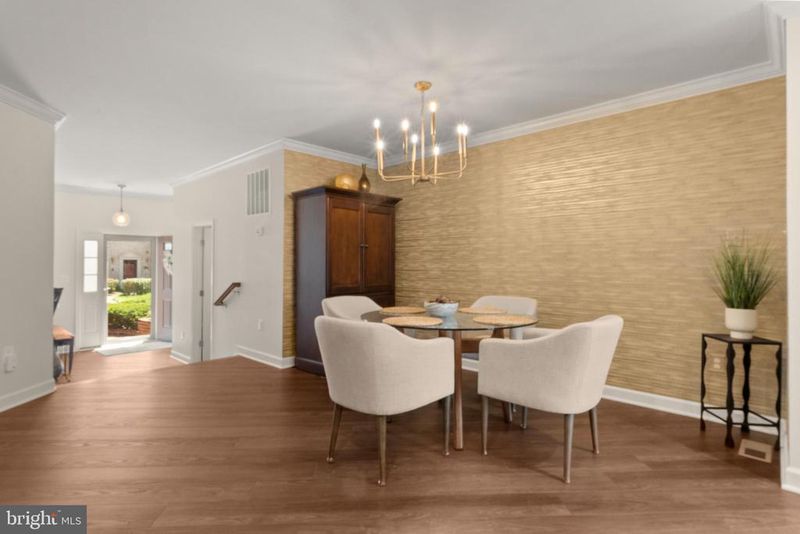 6258 Masefield Ct, Alexandria, VA 22304