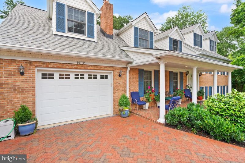 1902 Ancilla Ct, Alexandria, VA 22307