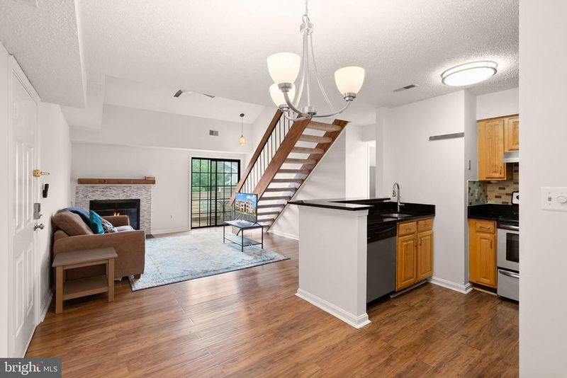 6955 Mary Caroline Cir #I, Alexandria, VA 22310