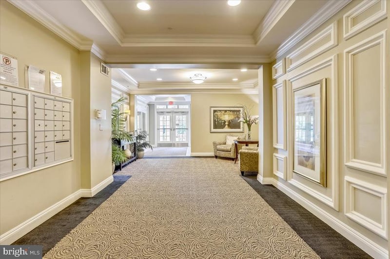 311 High Gables Dr #101, Gaithersburg, MD 20878