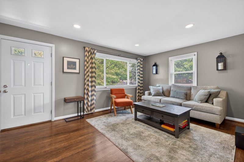 1002 Wilson Pl, Frederick, MD 21702