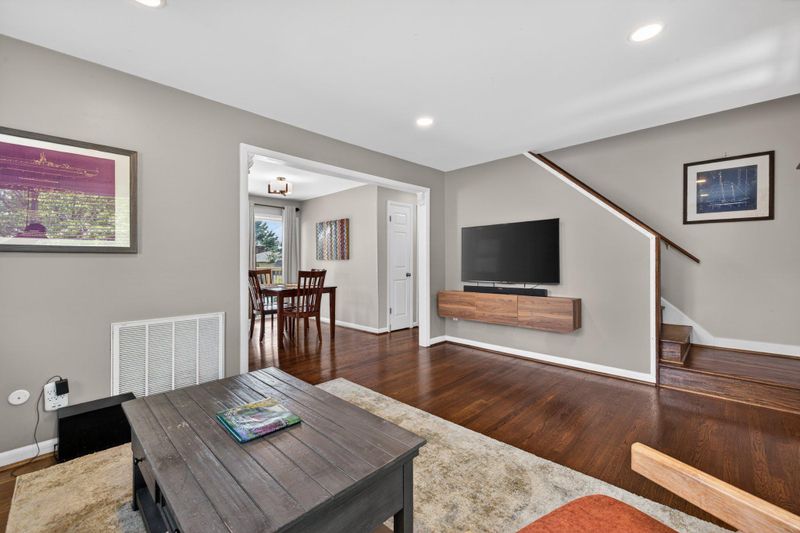 1002 Wilson Pl, Frederick, MD 21702