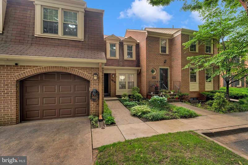 11402 Empire Ln, Rockville, MD 20852