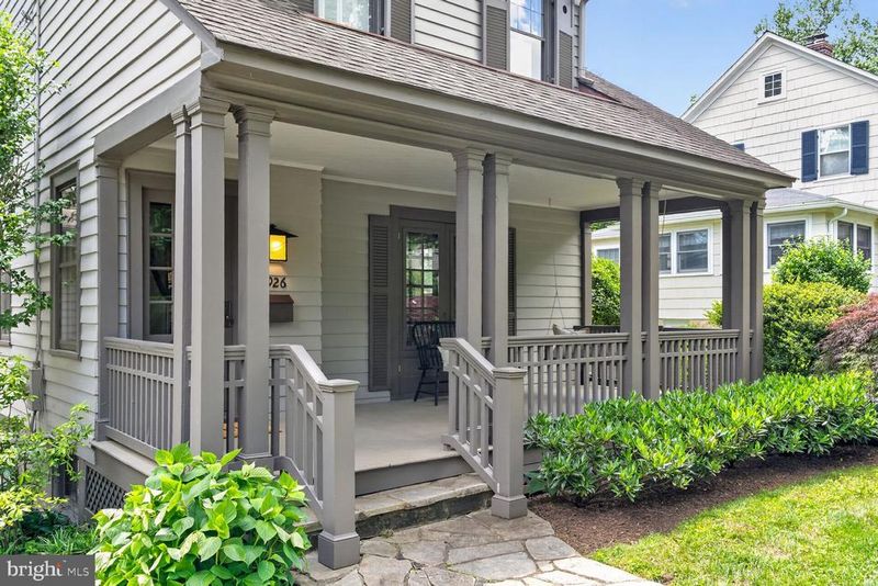 3926 Prospect St, Kensington, MD 20895